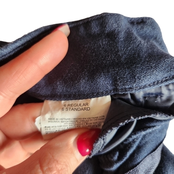 Old navy pixie pants - Picture 4 of 5